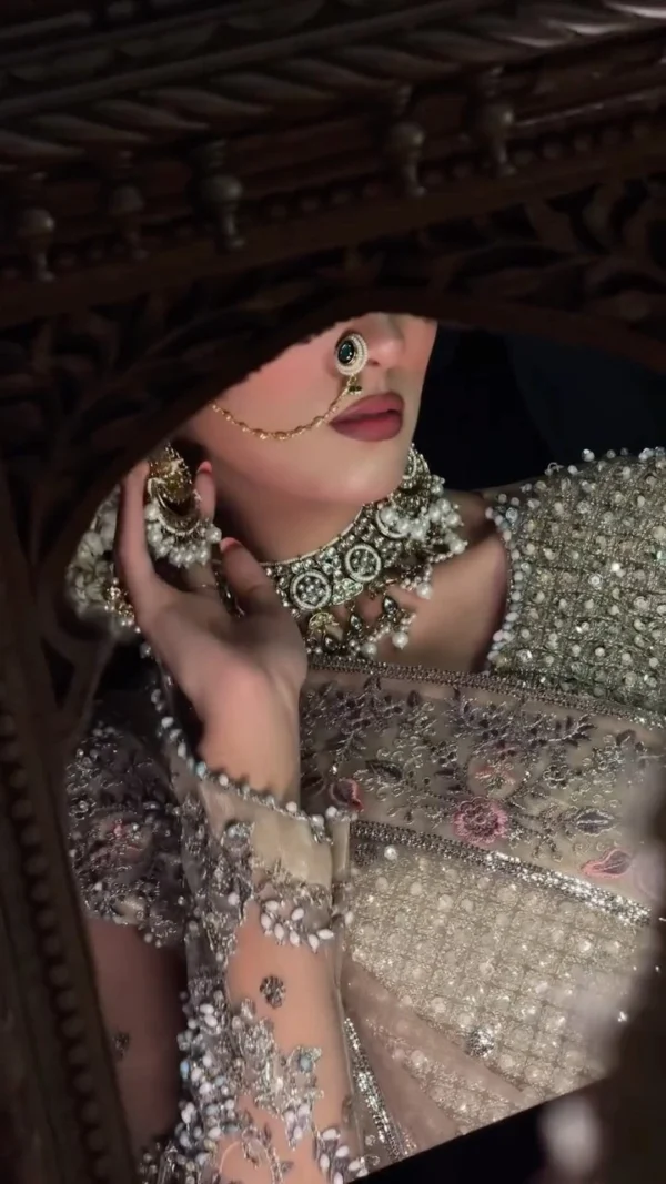 Artificial Indian Bridal Jewellery for Baraat – Shop Online in Pakistan & Worldwide | Daas Jewellery