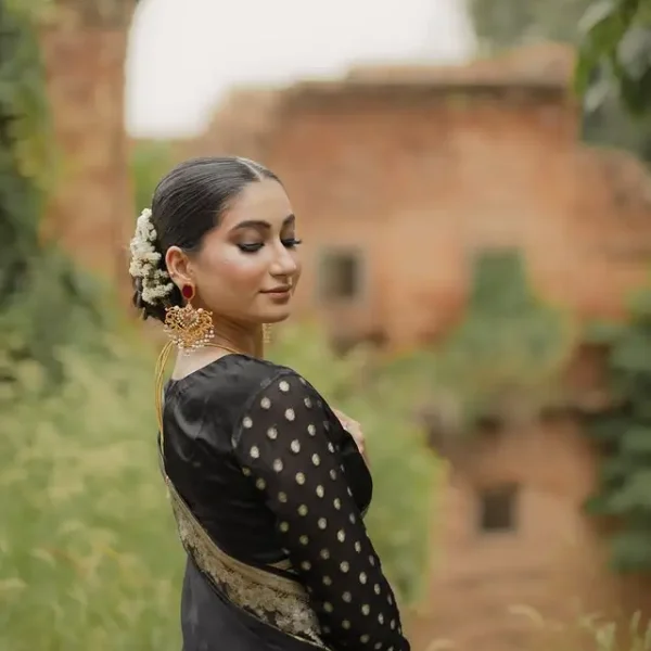 Elegant Indian Handmade Nikkah & Mehndi Jewellery | Daas Jewellery Baraat Wear Collection | Luxury Bridal Sets for Online Shopping in Pakistan & Worldwide