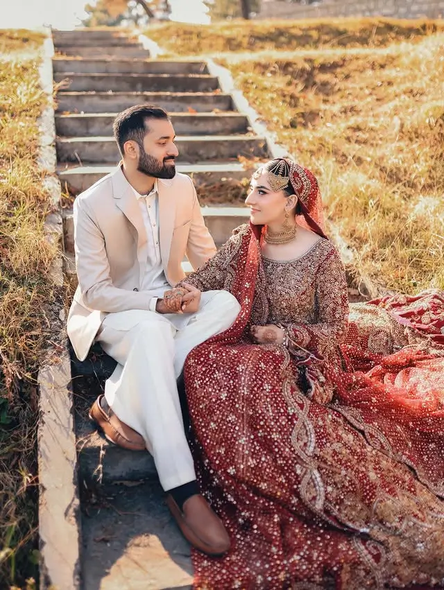 Luxury gold jewellery set for brides — premium wedding jewelry available for online shopping in Pakistan with fast worldwide delivery