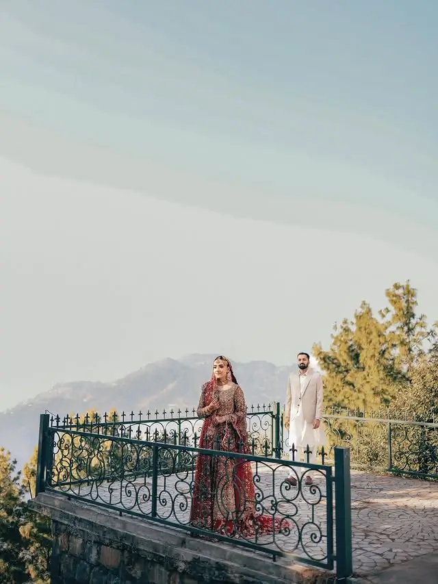 Luxury gold jewellery set for brides — premium wedding jewelry available for online shopping in Pakistan with fast worldwide delivery