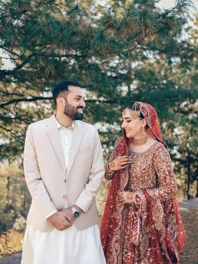 Luxury gold jewellery set for brides — premium wedding jewelry available for online shopping in Pakistan with fast worldwide delivery