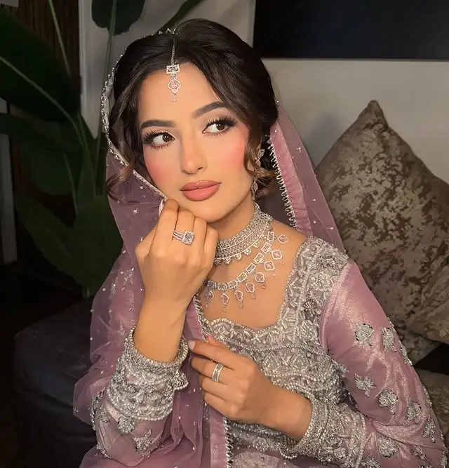 Walima jewelry for bride – premium artificial bridal jewelry set with Kundan detailing for Pakistani wedding, available for online shopping in Pakistan and worldwide delivery