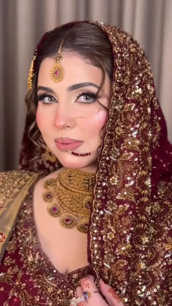 Gold bridal set for barat Pakistan